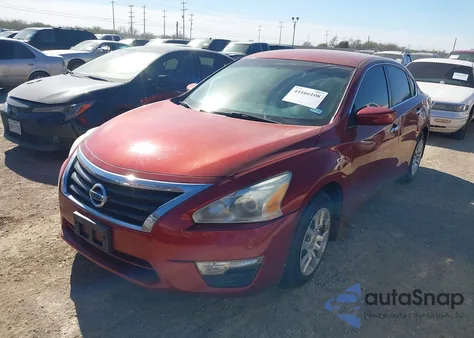 2015 Nissan Altima 2.5 S from USA, damaged, VIN 1N4AL3AP1FN877381